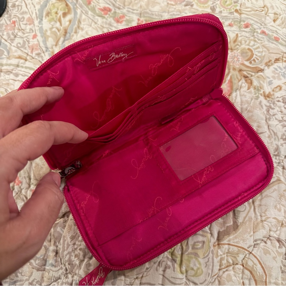 Vera Bradley Full Zip Wallet “Very Berry Paisley” Wristlet - Picture 7 of 7